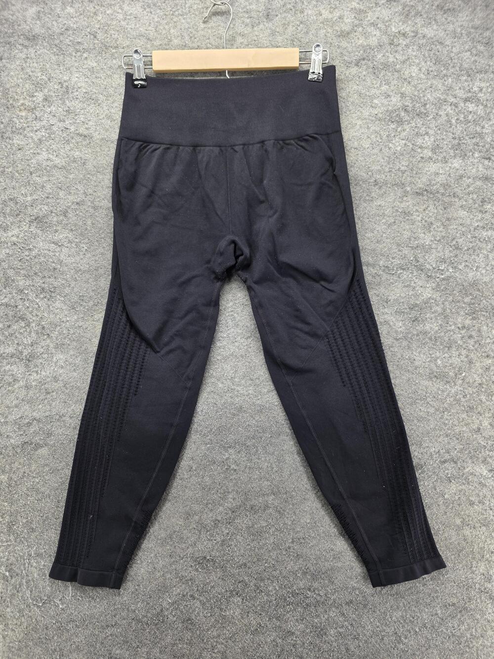 Fabletics Leggings Womens S Black Cropped Yoga Elastic Waist 27 Inseam